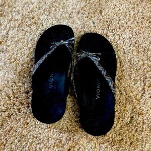 Vionic Sandals - size 7